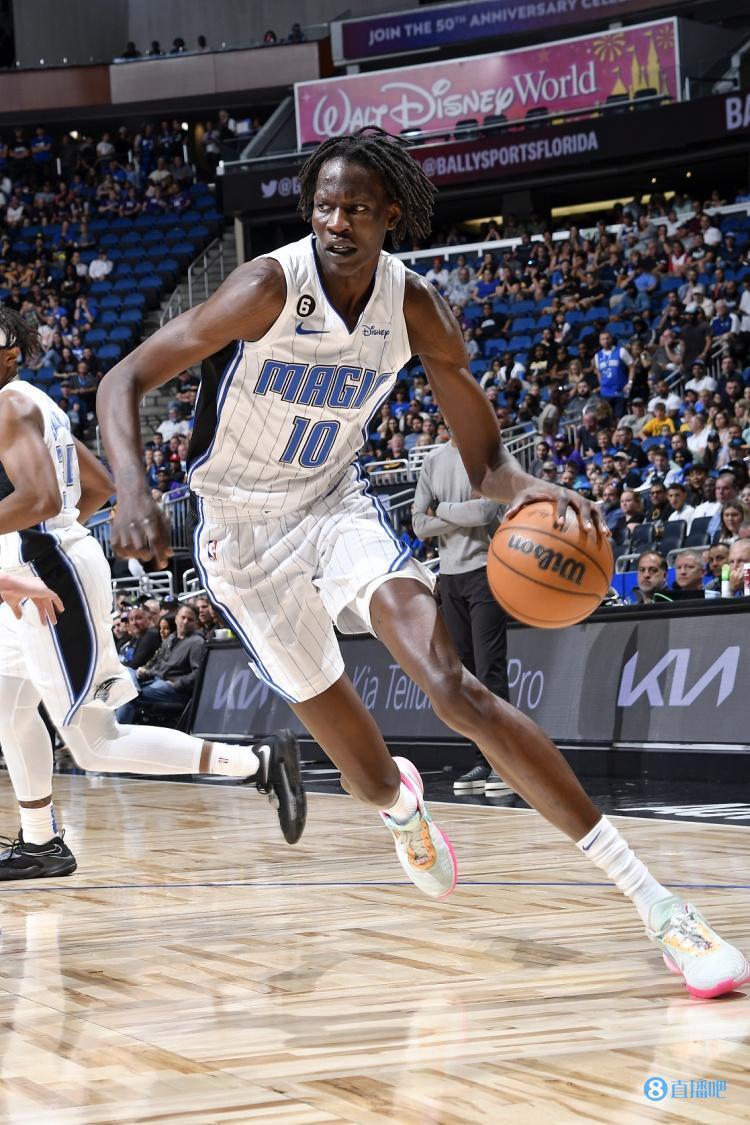 澳大利亚男篮绝地反击魔术，贝弗利惊艳世界