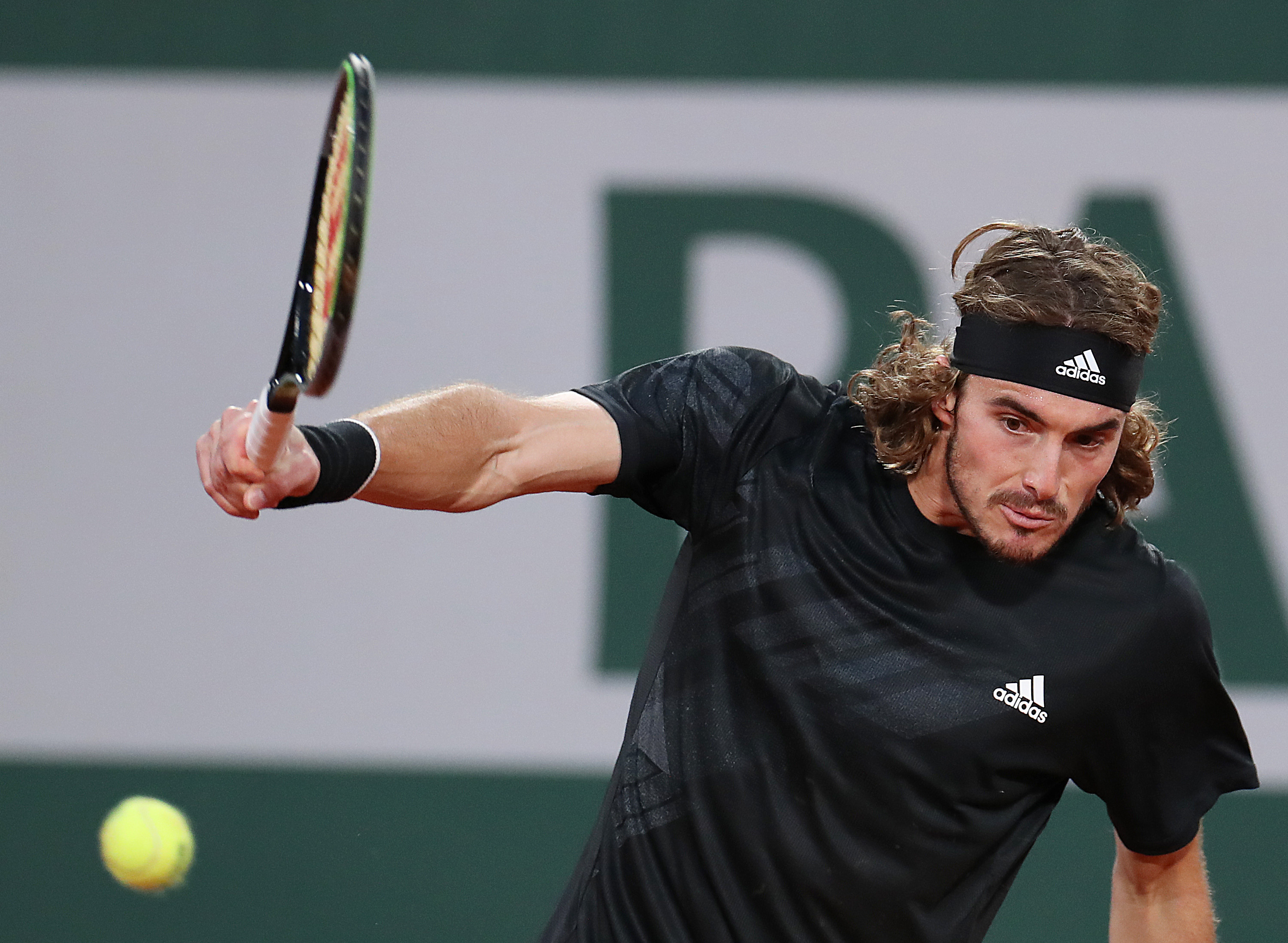 温网轻取ATP总决赛，西西帕斯关键制胜