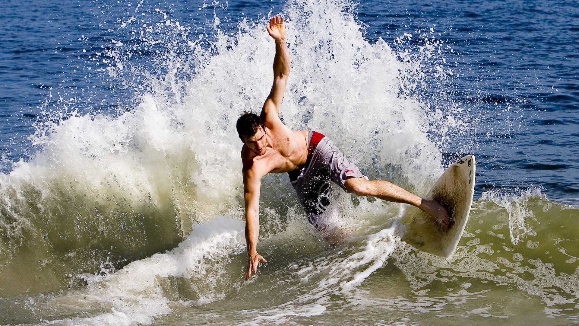 太阳踏平快船，拉梅洛·鲍尔如何成为撕裂防线的关键先生