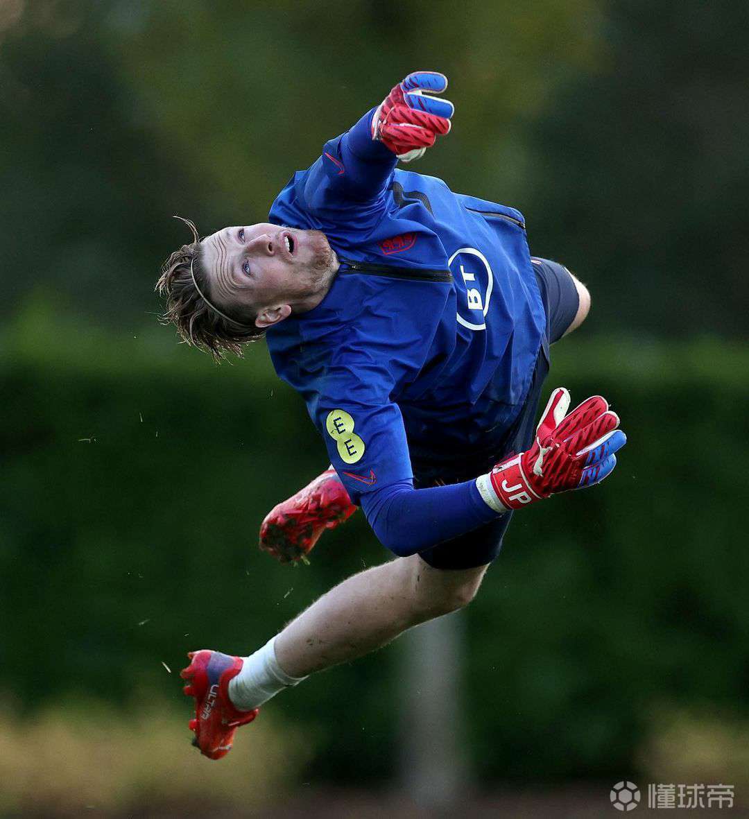 英格兰备战匈牙利,决胜负之战即将展开 英格兰备战匈牙利,决胜负之战即将展开