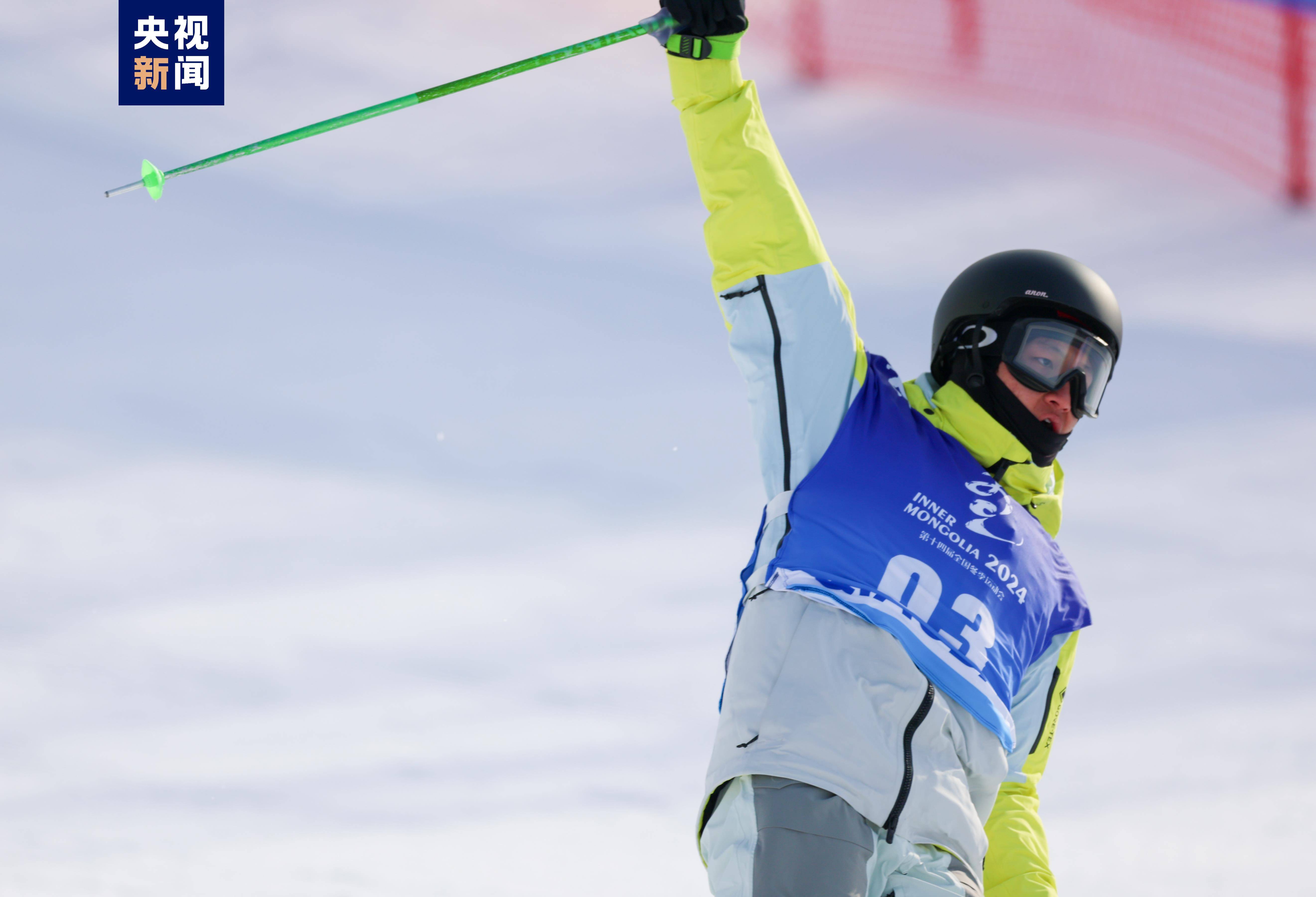 阿尔及利亚选手斩获金牌,成绩耀眼 阿尔及利亚选手斩获金牌,成绩耀眼