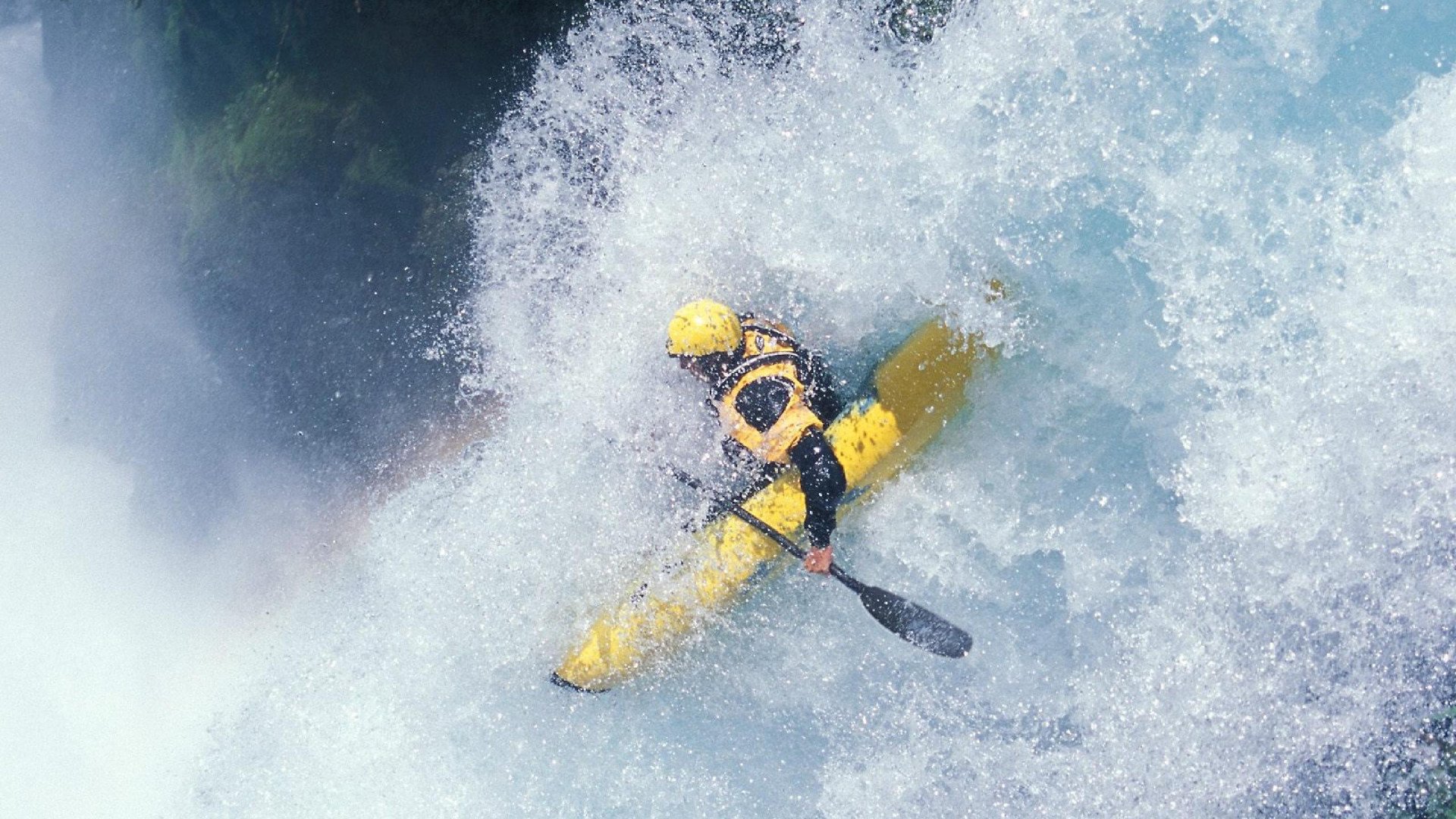 紫金军团力克宿敌，伦纳德关键三分点燃赛场