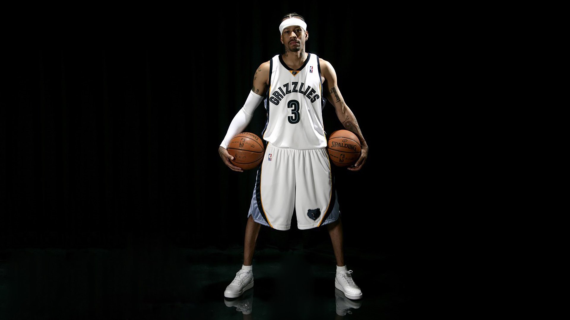 紫金军团力克宿敌，伦纳德关键三分点燃赛场