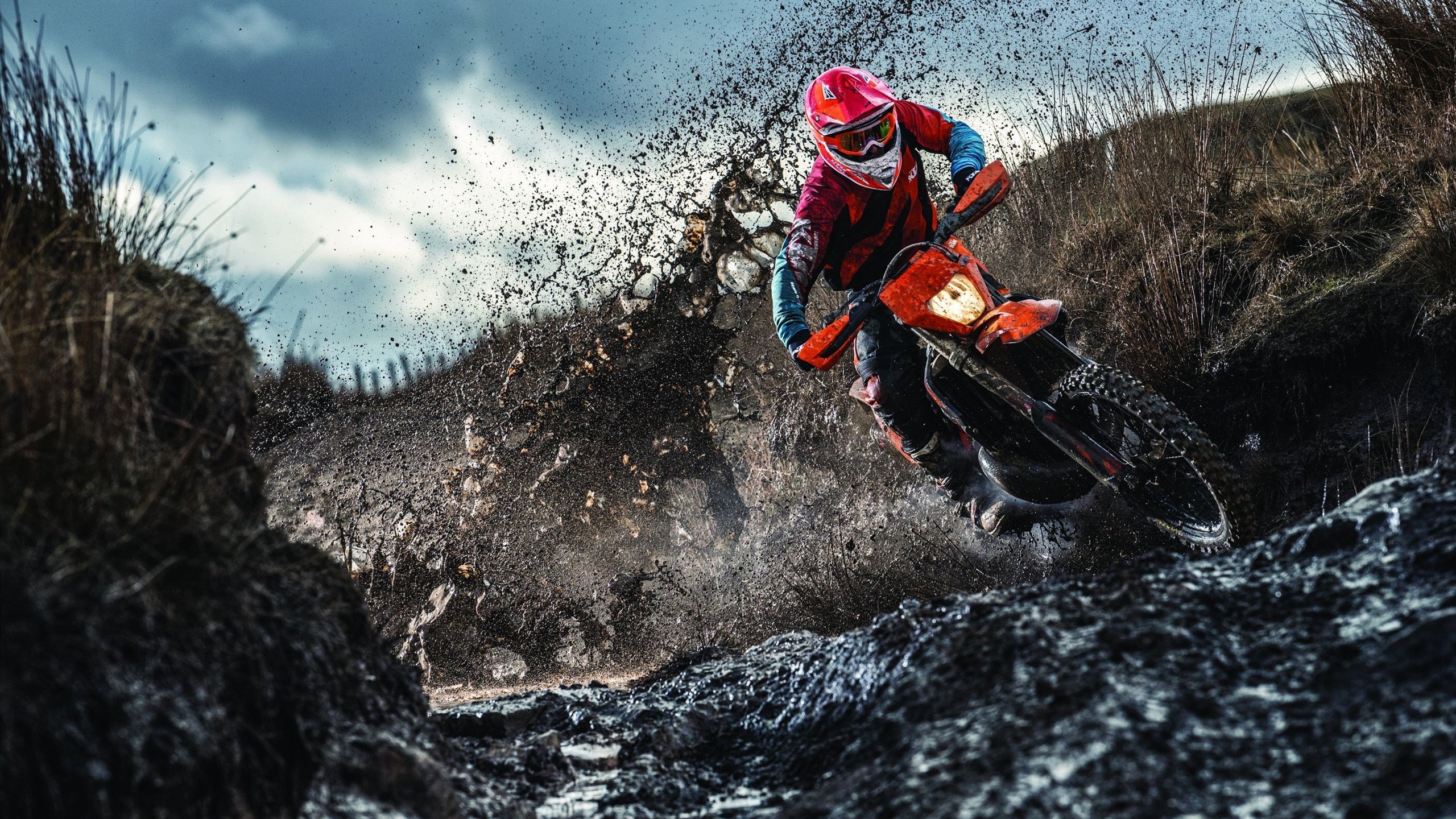 跨界启示录，从洪都拉斯轻取塞内加尔到阿坎吉F1争冠接管—唯一性如何塑造胜利