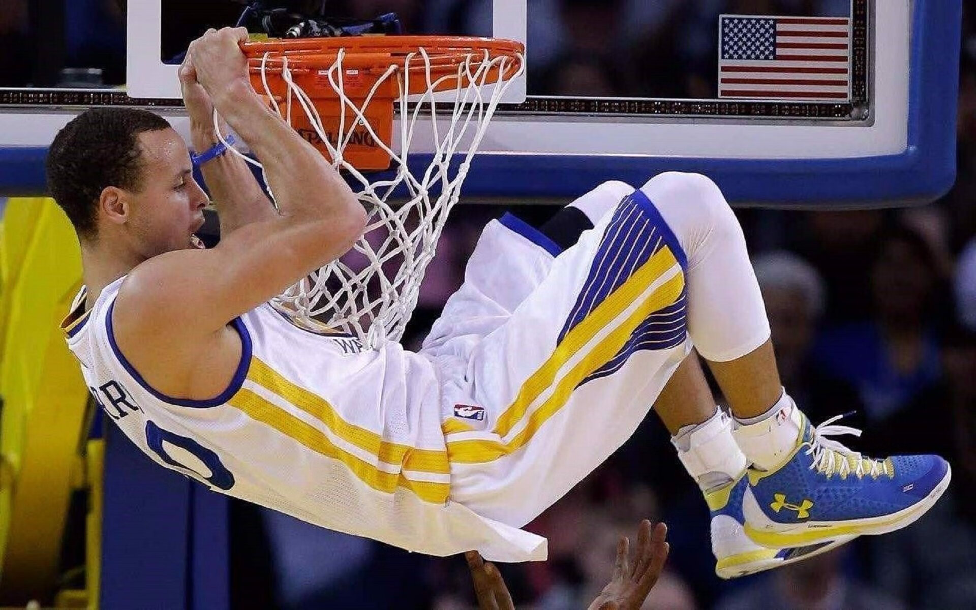 当CBA的狂飙撞上NBA的巨浪，辽宁男篮完胜掘金的隐喻，与戈贝尔带队背后的篮球哲学悖论